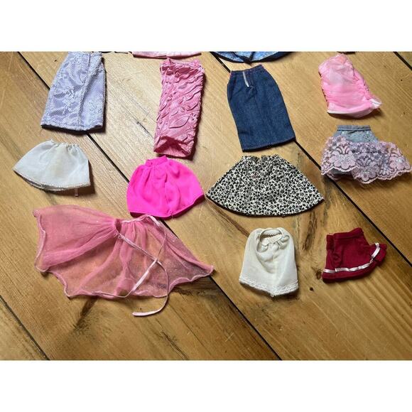 Lot of 19 Barbie Doll Skirts. Fashion. Prints. Mini. Long. Formal   VTG? - Picture 6 of 8